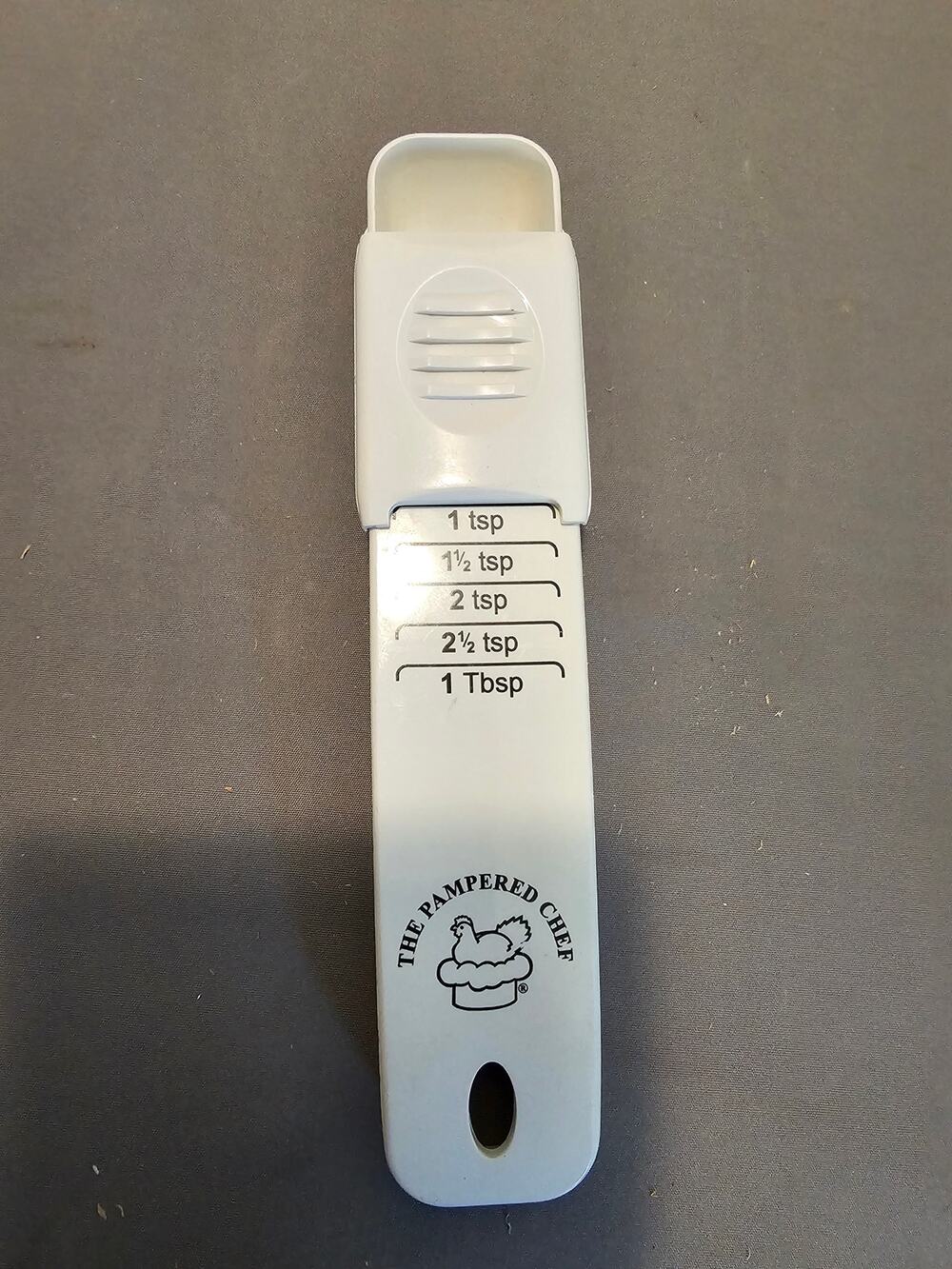 Pampered Chef - Adjustable Measuring Spoons - Tablespoon & Teaspoon 5 in 1
